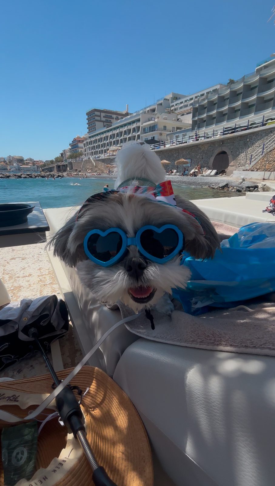 Beach eyes, heart-shaped