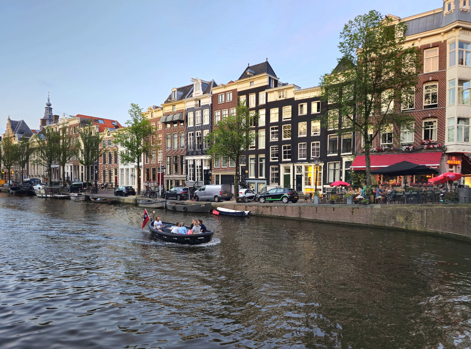 Vets in the Netherlands for your dog's tapeworm tablet before the ferry