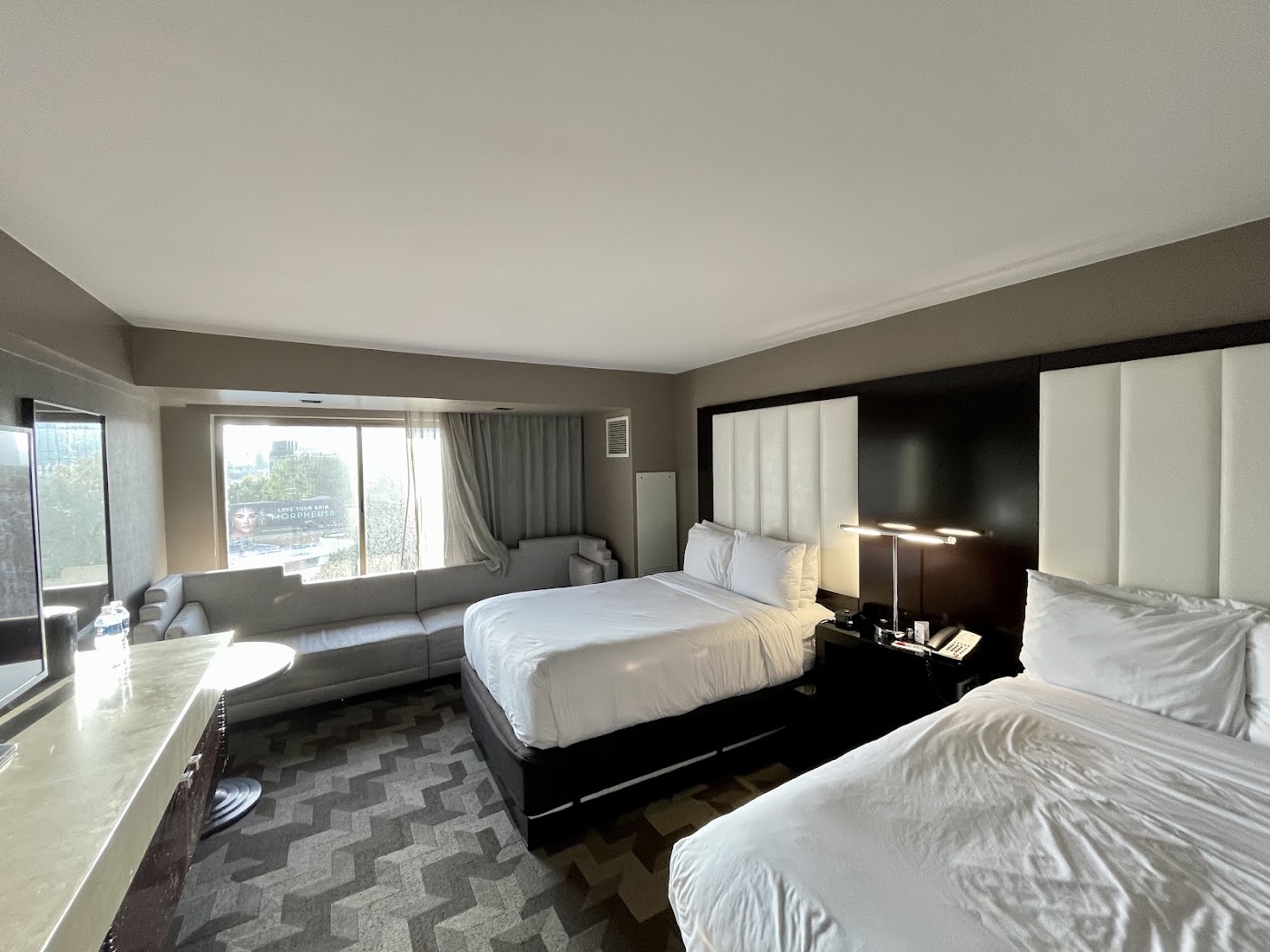 Beverly Hills Marriott, dog-friendly hotel, photo 2