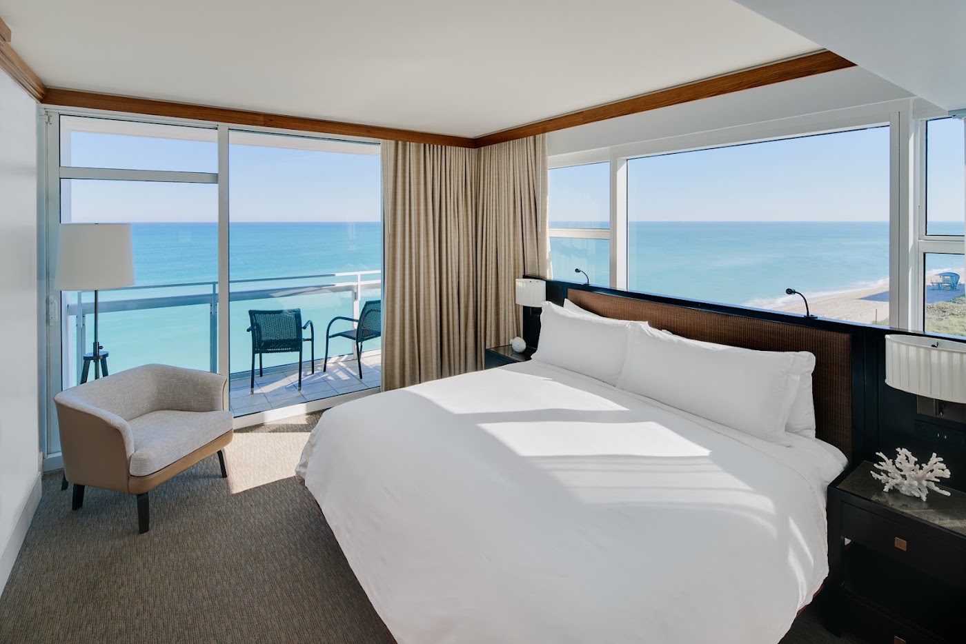 Carillon Miami Wellness Resort, dog-friendly hotel, photo 5