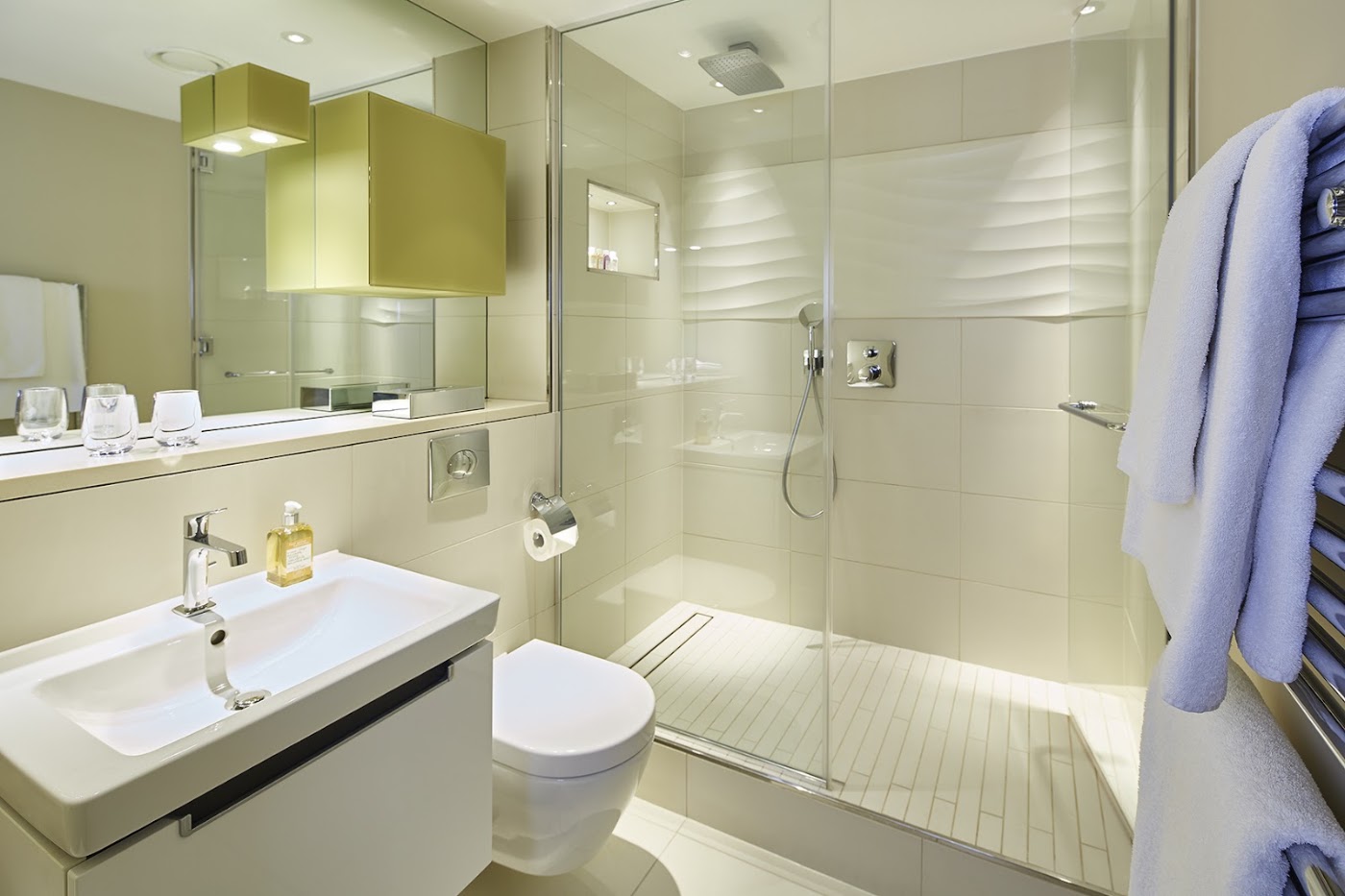 Cheval Three Quays at The Tower of London, dog-friendly hotel, photo 4