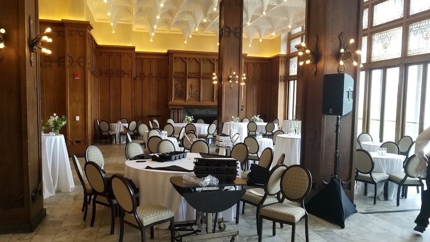 Chicago Athletic Association, dog-friendly hotel, photo 4