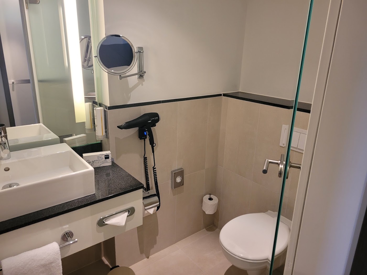 Dorint Hotel Hamburg-Eppendorf, dog-friendly hotel, photo 3
