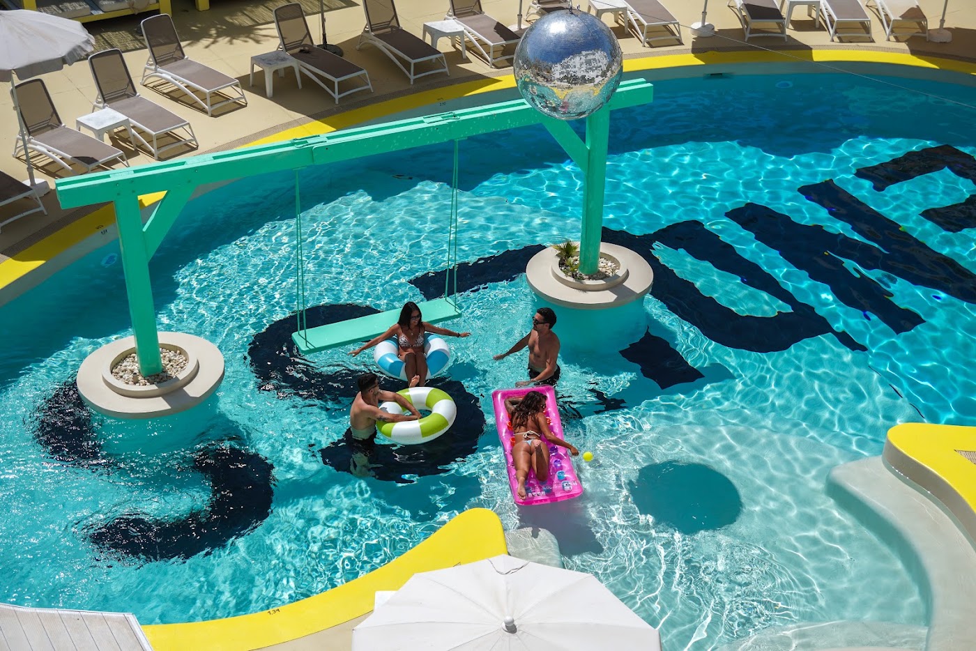 Endlss Beach & Disco Hotel Ibiza, Adults Only, dog-friendly hotel, photo 4