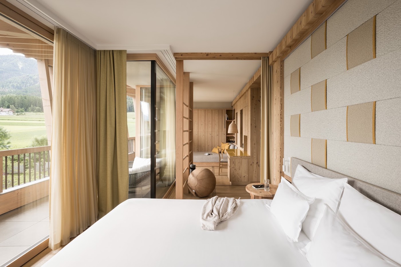 Falkensteiner Hotel Kronplatz, dog-friendly hotel, photo 2