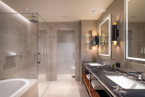 Geneva Marriott Hotel, dog-friendly hotel, photo 4