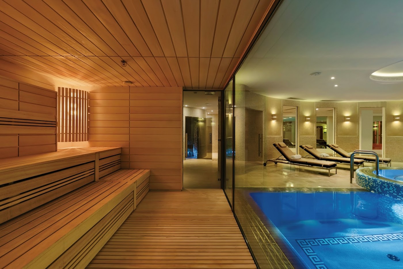 Grand Hotel Vilnius, Curio Collection by Hilton, dog-friendly hotel, photo 3