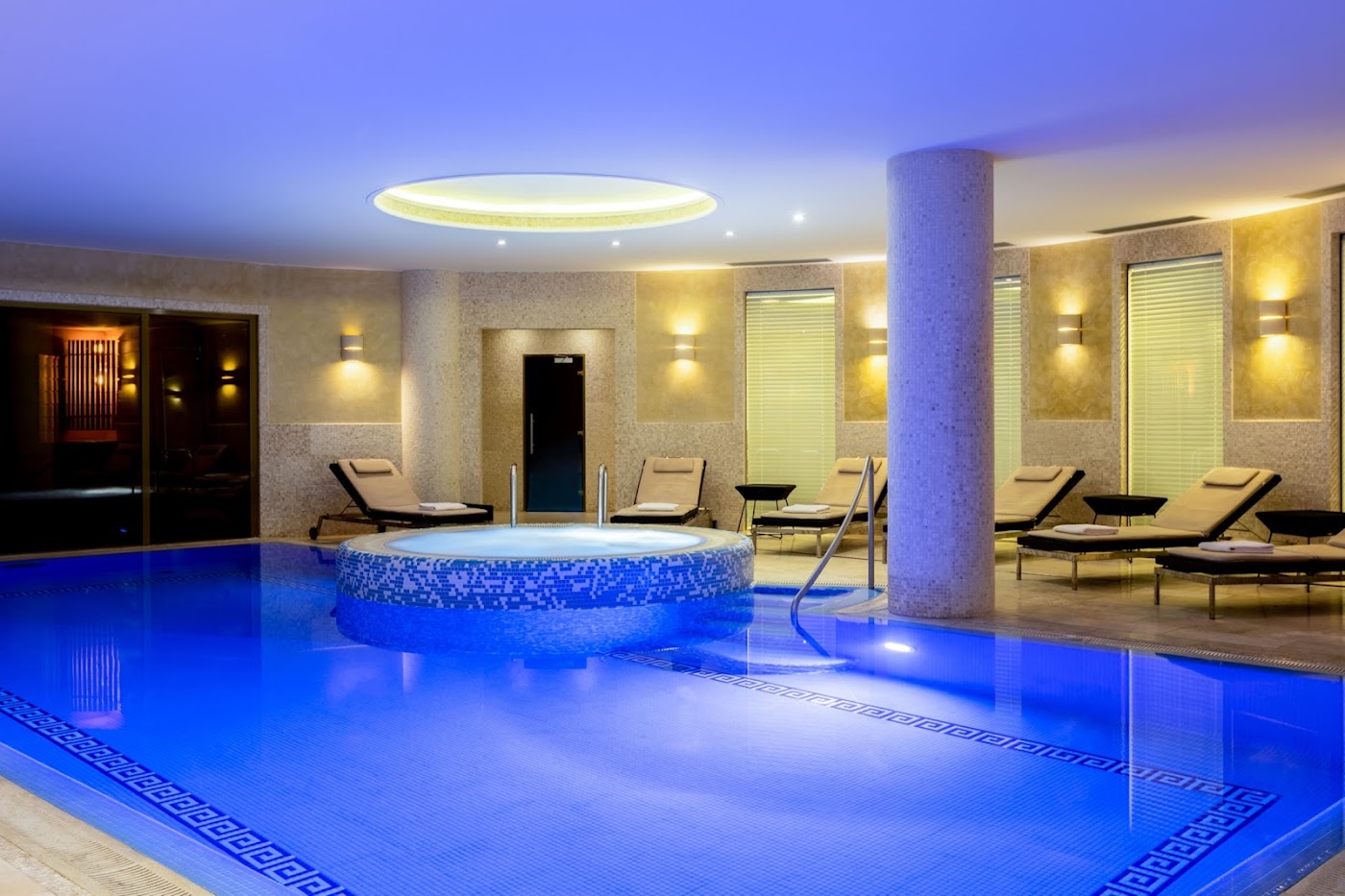 Grand Hotel Vilnius, Curio Collection by Hilton, dog-friendly hotel, photo 5