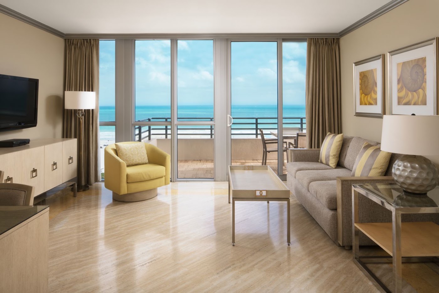 Hilton Bentley Miami South Beach, dog-friendly hotel, photo 5