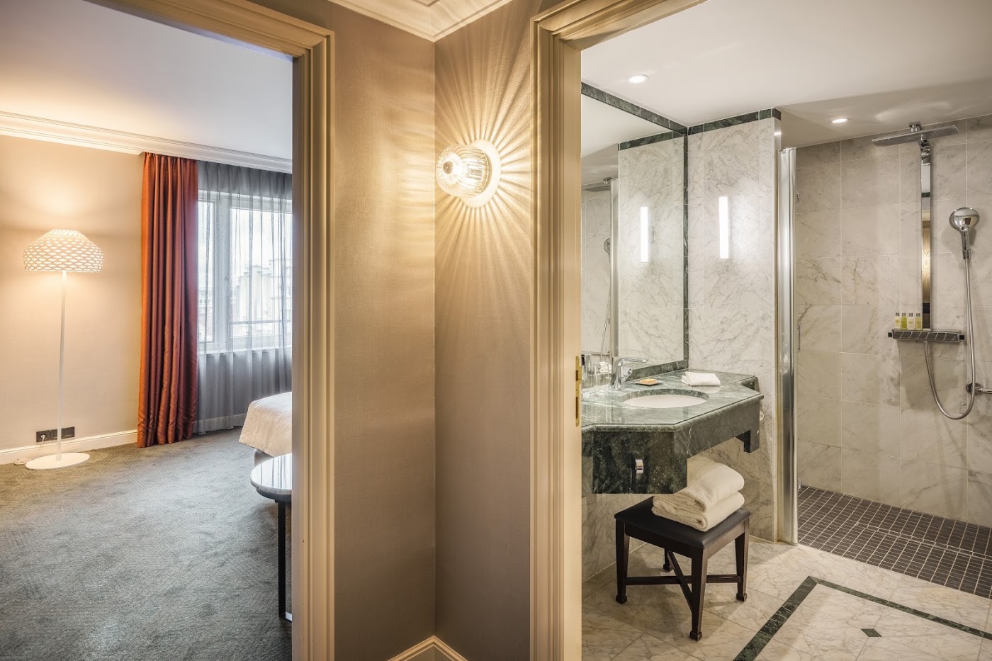 Hilton Brussels Grand Place, dog-friendly hotel, photo 3