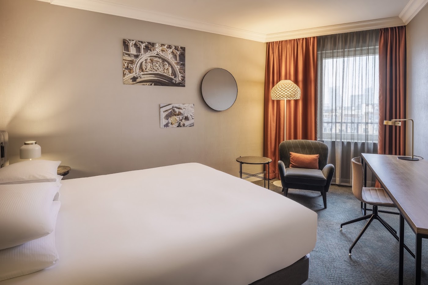 Hilton Brussels Grand Place, dog-friendly hotel, photo 5