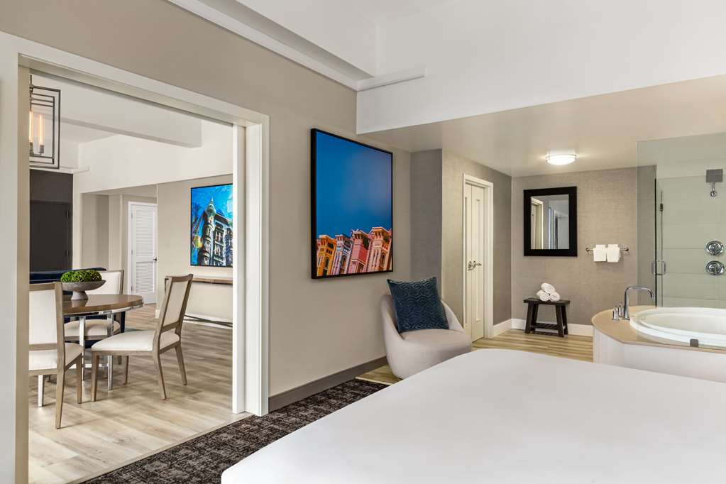 Hilton San Francisco Financial District, dog-friendly hotel, photo 5