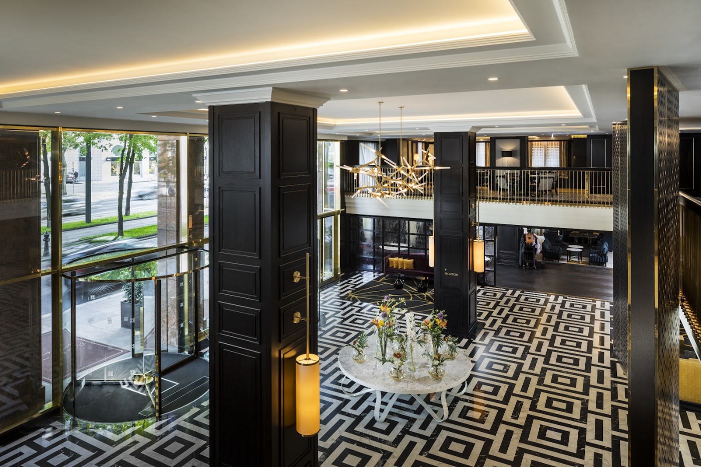 Hilton Vienna Plaza, dog-friendly hotel, photo 4