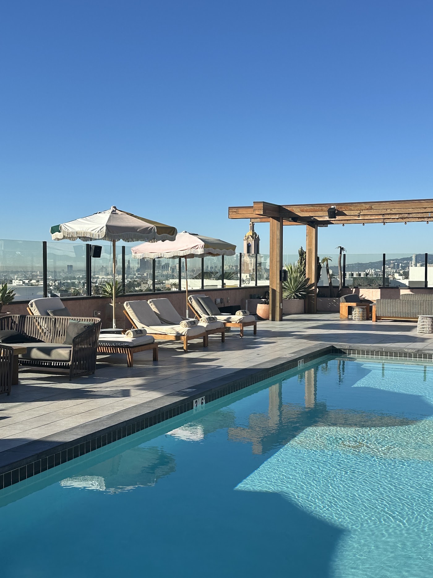 Hollywood Volume, dog-friendly hotel, photo 3