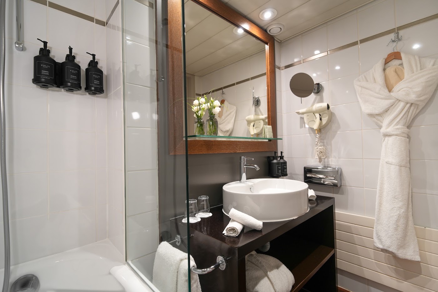 Hotel Auteuil Manotel, dog-friendly hotel, photo 3