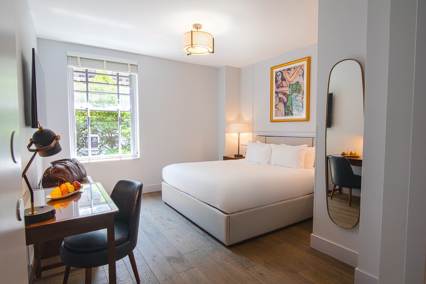 Hotel Belleclaire, dog-friendly hotel, photo 2