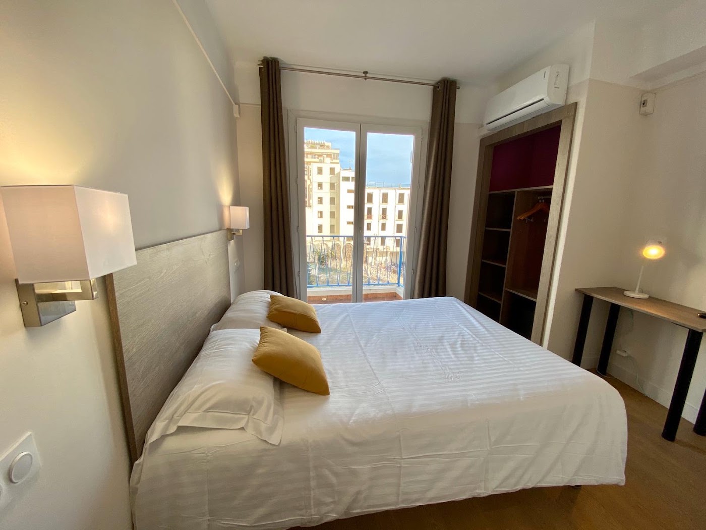 Hôtel Courbet, dog-friendly hotel, photo 2