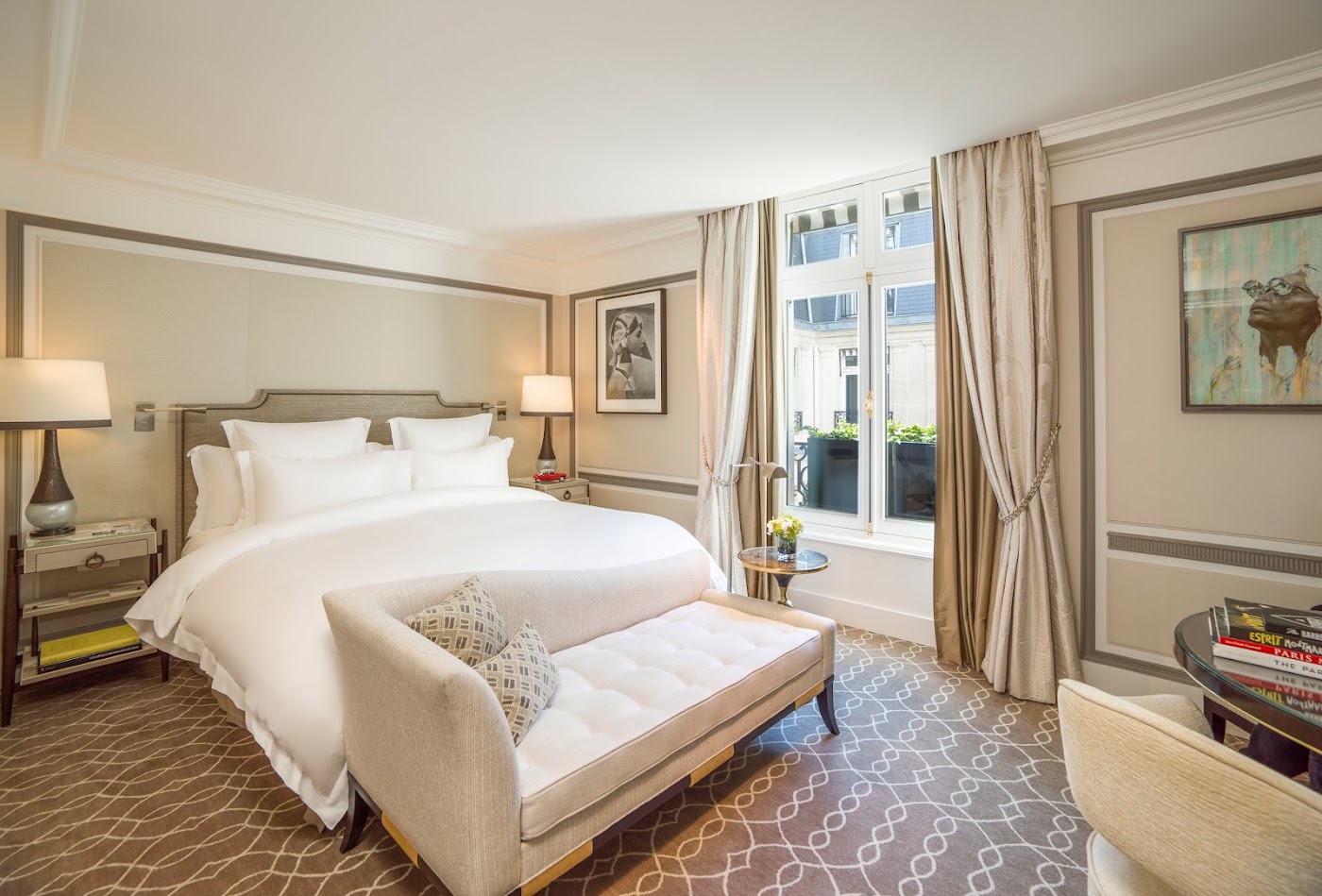 Hôtel de Crillon, A Rosewood Hotel, dog-friendly hotel, photo 2