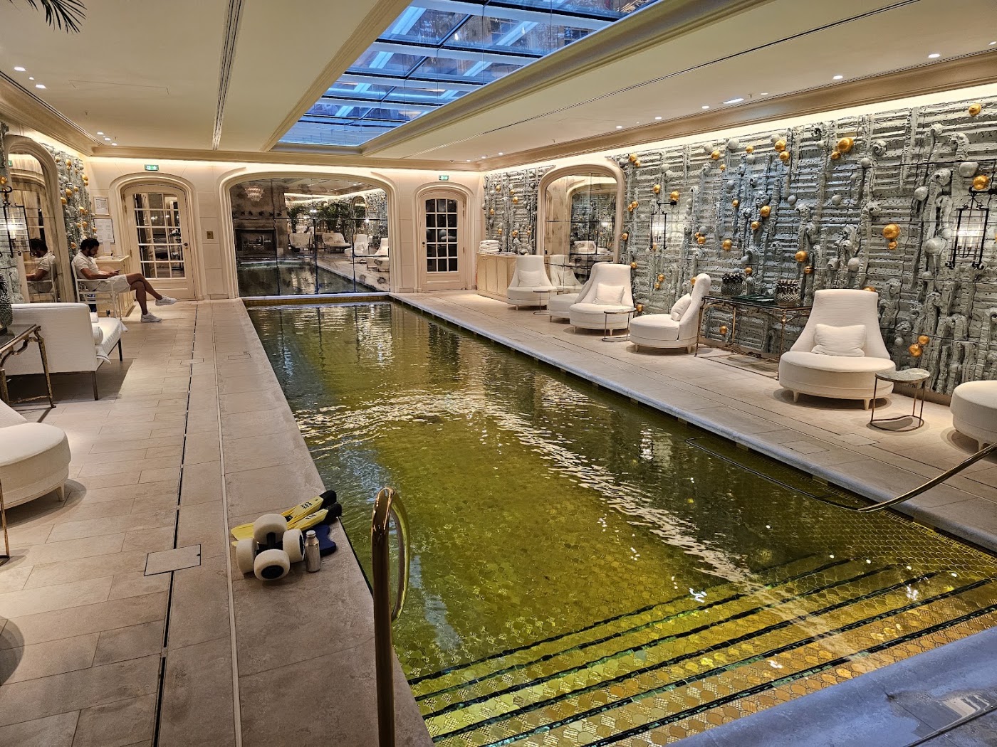 Hôtel de Crillon, A Rosewood Hotel, dog-friendly hotel, photo 3