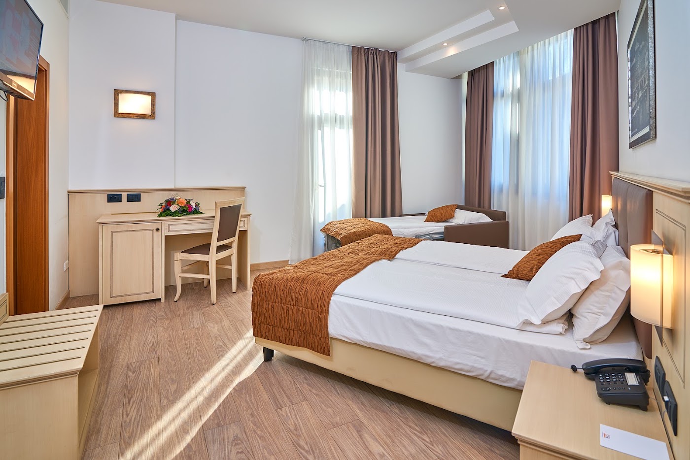 Hotel Europa SkyPool & Panorama, dog-friendly hotel, photo 2