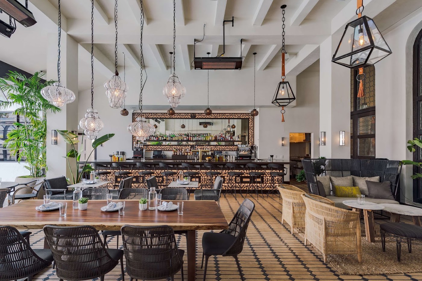 Hotel Figueroa, dog-friendly hotel, photo 5