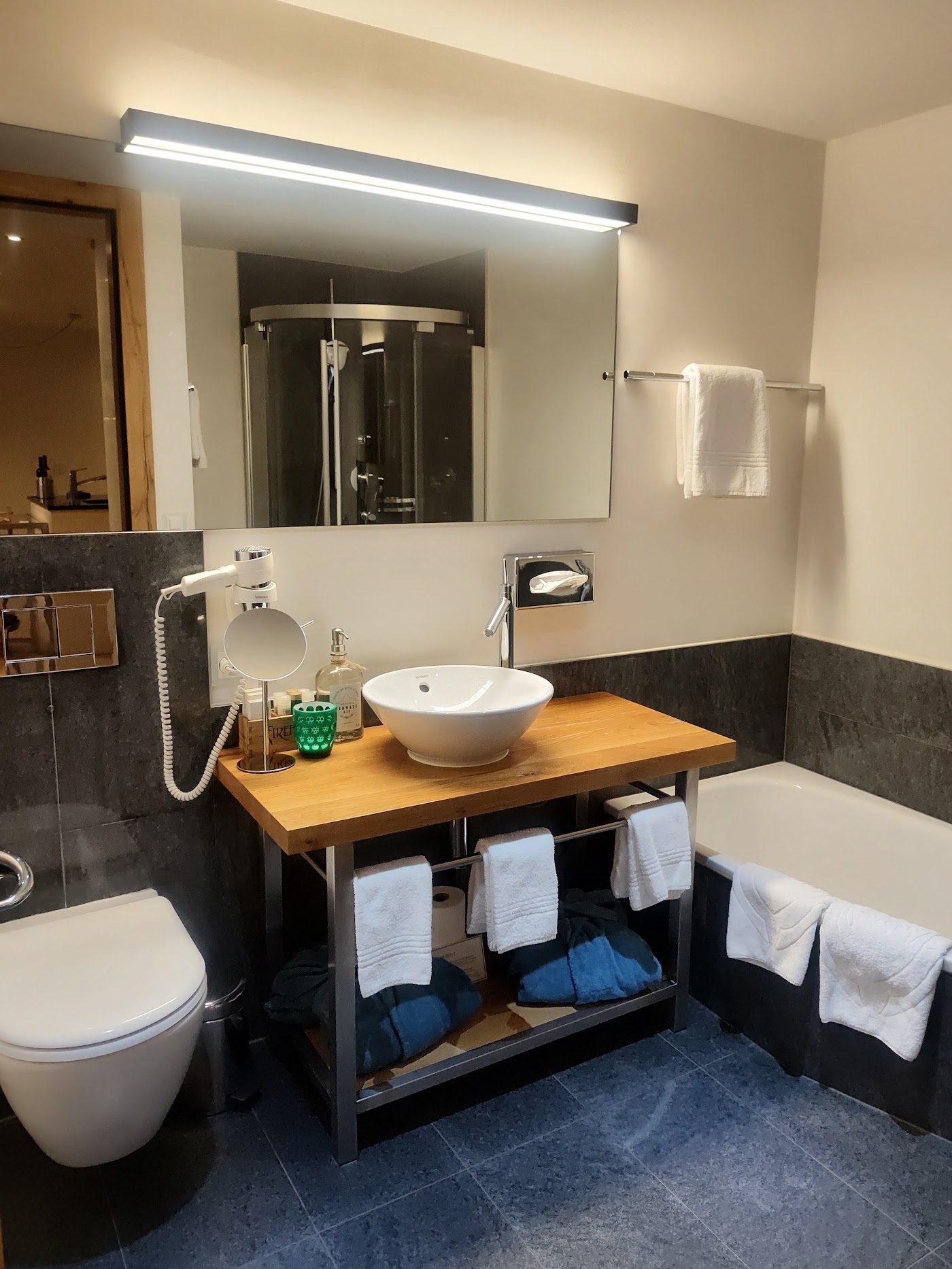 Hotel Firefly, dog-friendly hotel, photo 4