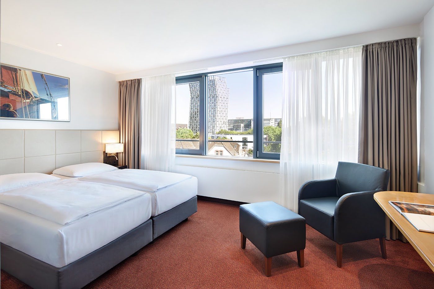 Hotel Hafen Hamburg, dog-friendly hotel, photo 2