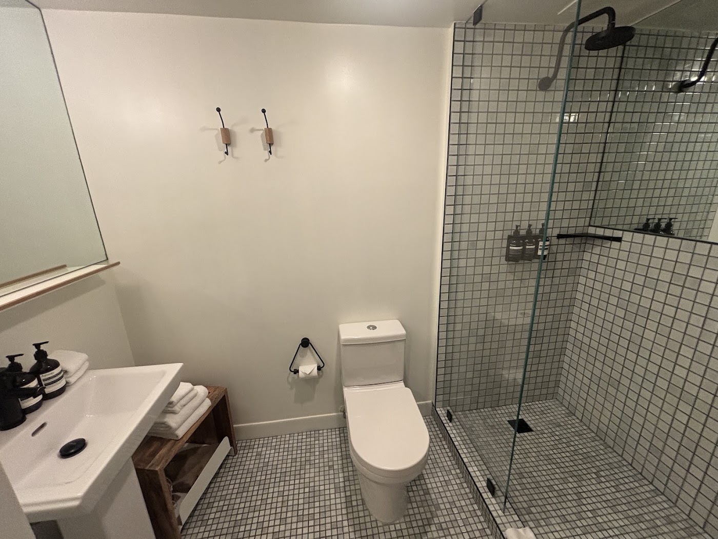 Hotel June West LA, dog-friendly hotel, photo 4