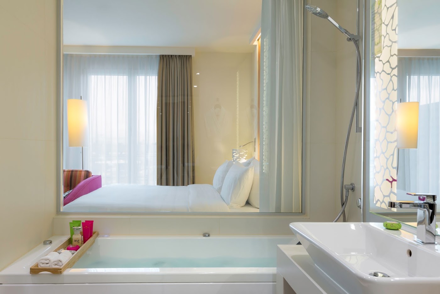 Hotel N'vY Manotel, dog-friendly hotel, photo 4