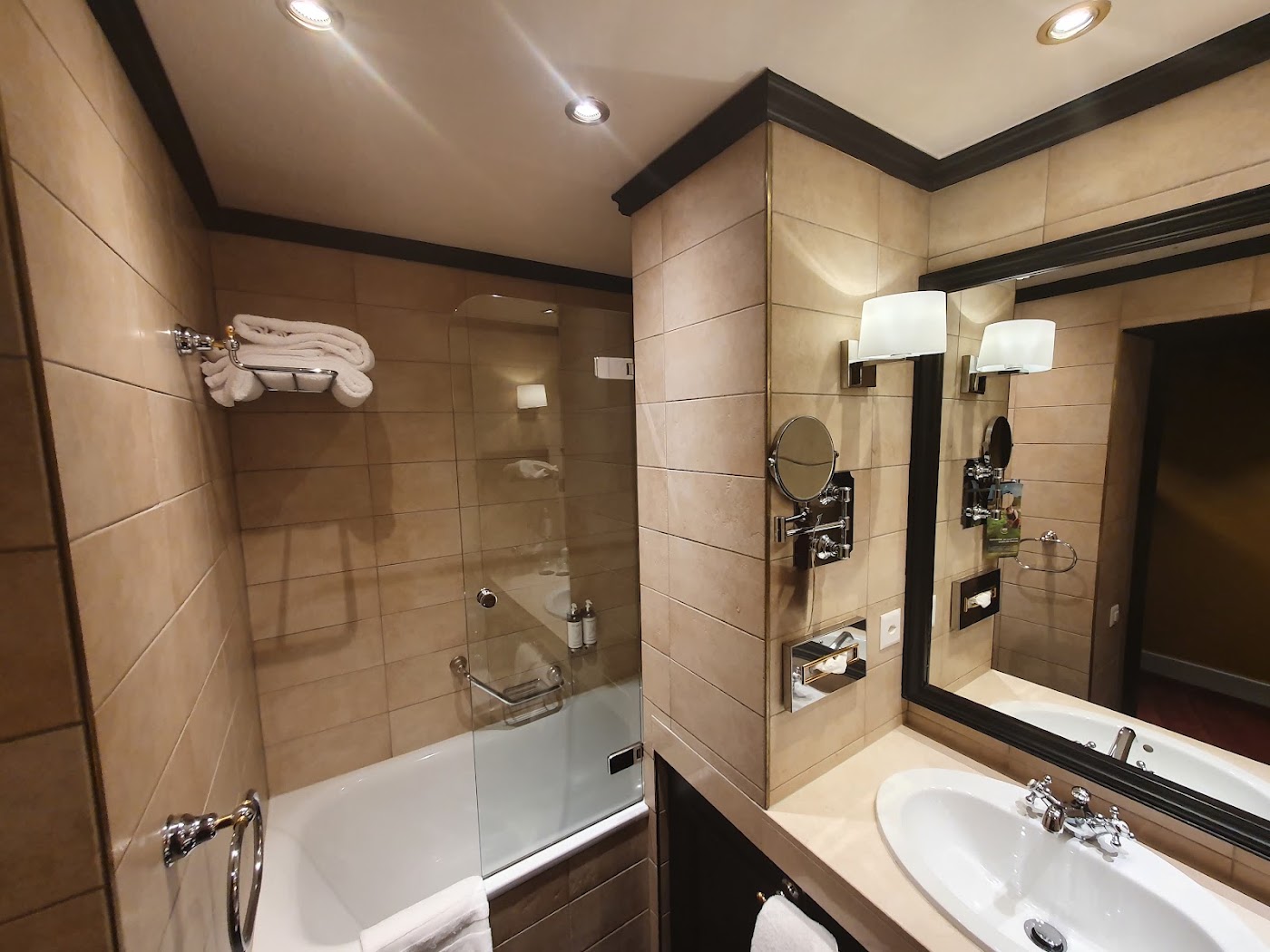 Hôtel Rotary Geneva MGallery, dog-friendly hotel, photo 3