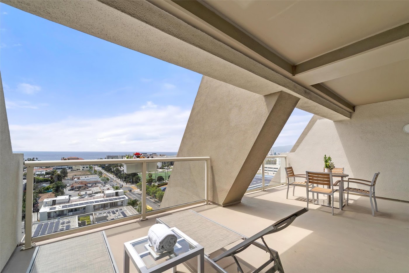 Hyatt Centric Delfina Santa Monica, dog-friendly hotel, photo 5