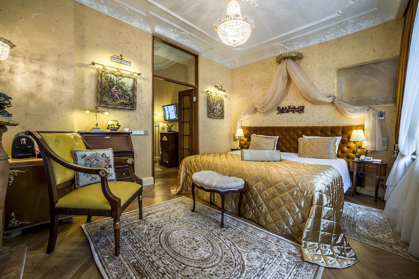 Imperial Hotel & Restaurant, dog-friendly hotel, photo 4