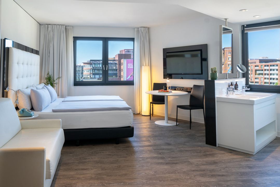 INNSiDE by Meliá Hamburg Hafen, dog-friendly hotel, photo 2
