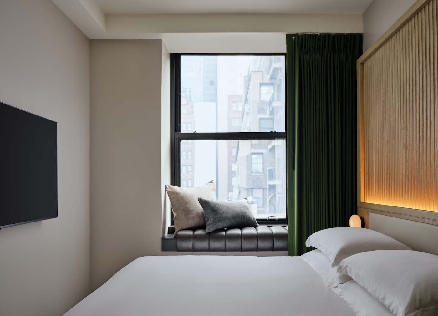 Kimpton Era Midtown New York, dog-friendly hotel, photo 2
