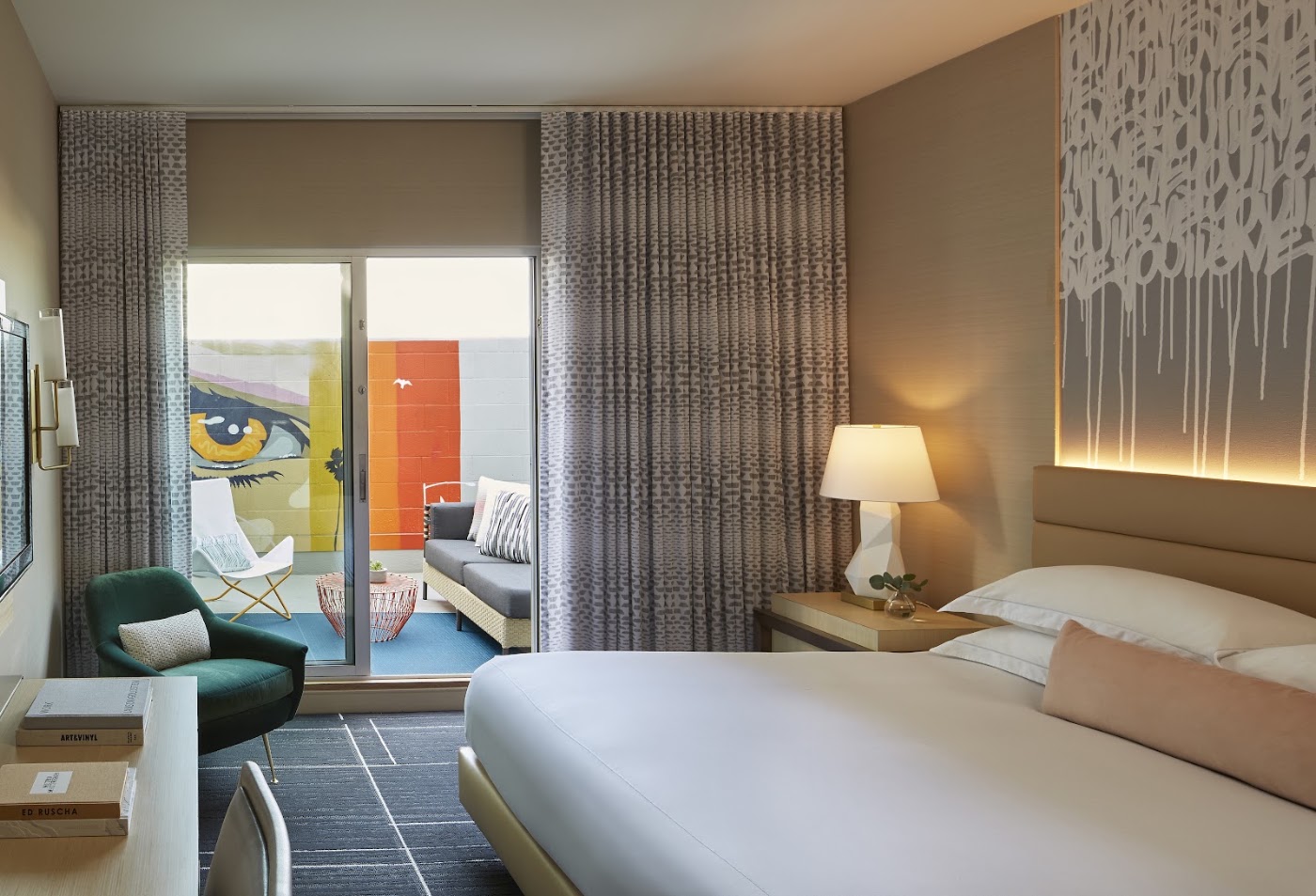 Kimpton Hotel Wilshire, dog-friendly hotel, photo 2