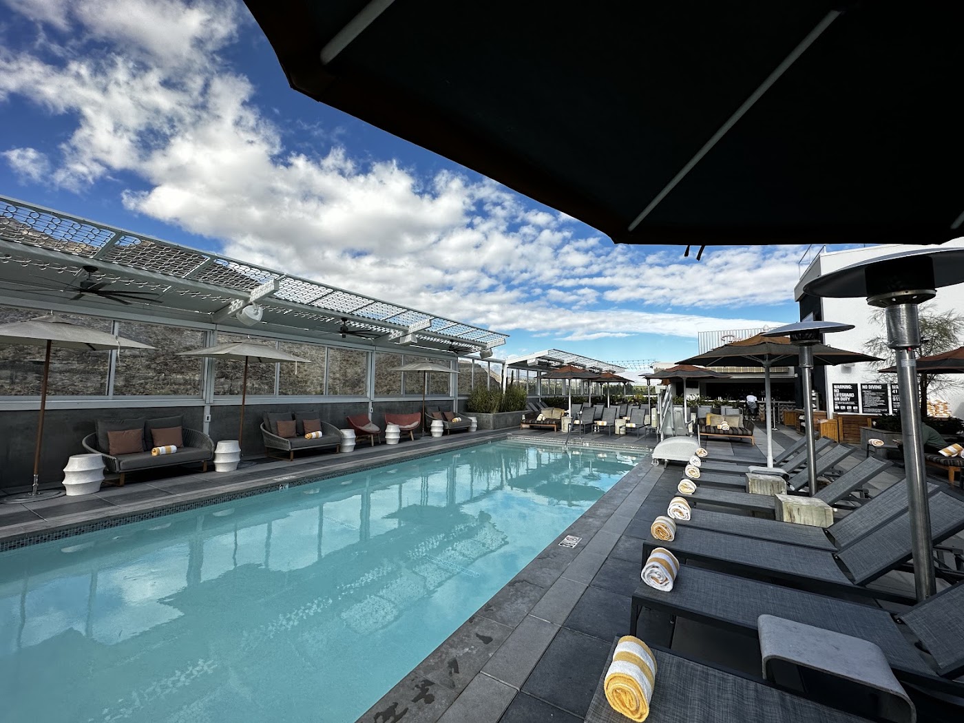 Kimpton Rowan Palm Springs Hotel, dog-friendly hotel, photo 3