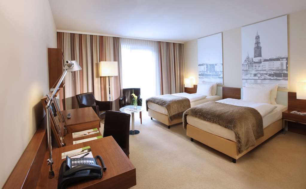 Lindner Hotel Hamburg Am Michel, dog-friendly hotel, photo 2
