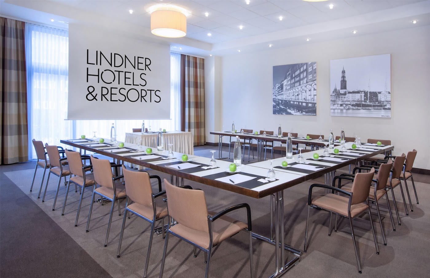 Lindner Hotel Hamburg Am Michel, dog-friendly hotel, photo 4