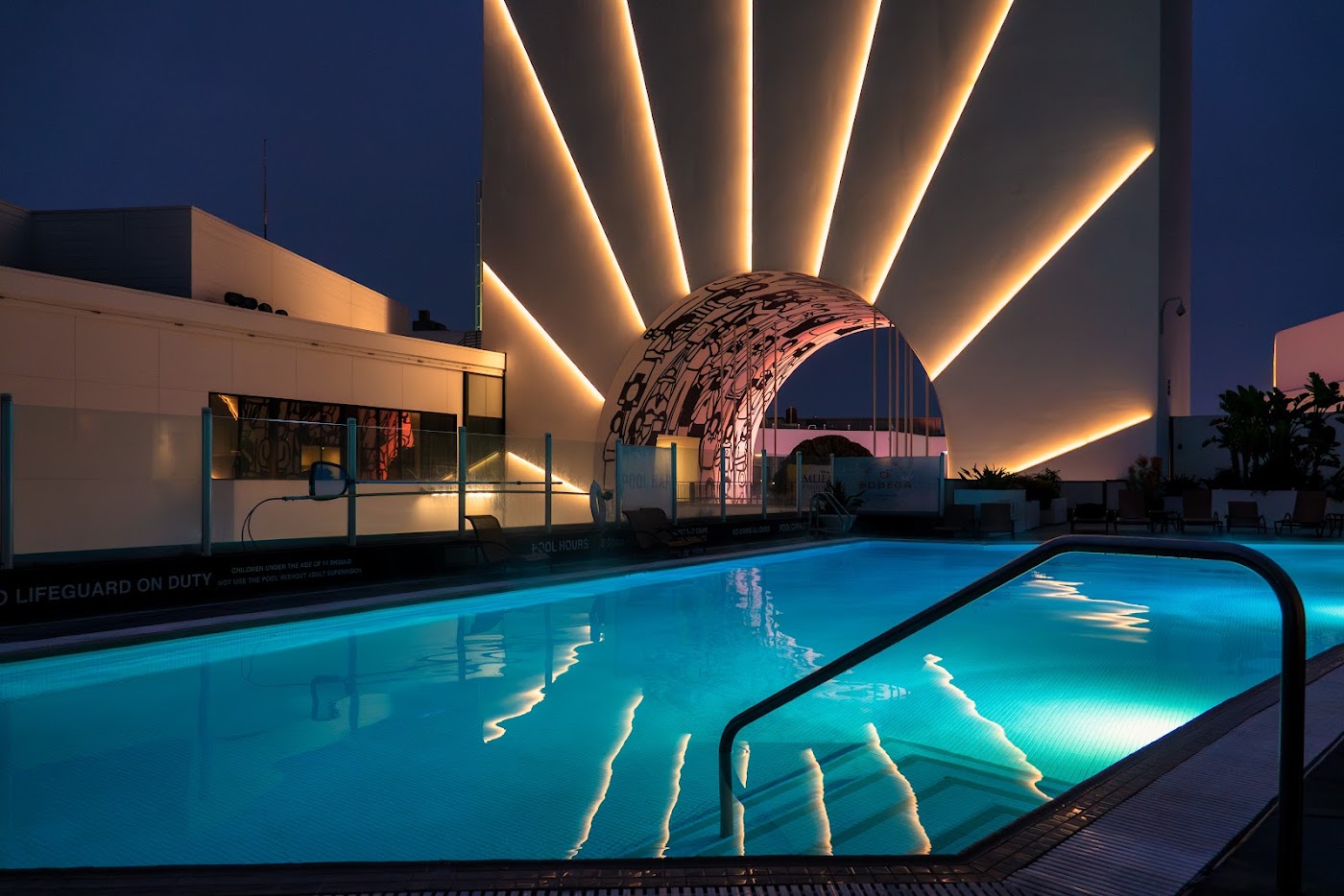 Loews Hollywood Hotel, dog-friendly hotel, photo 3