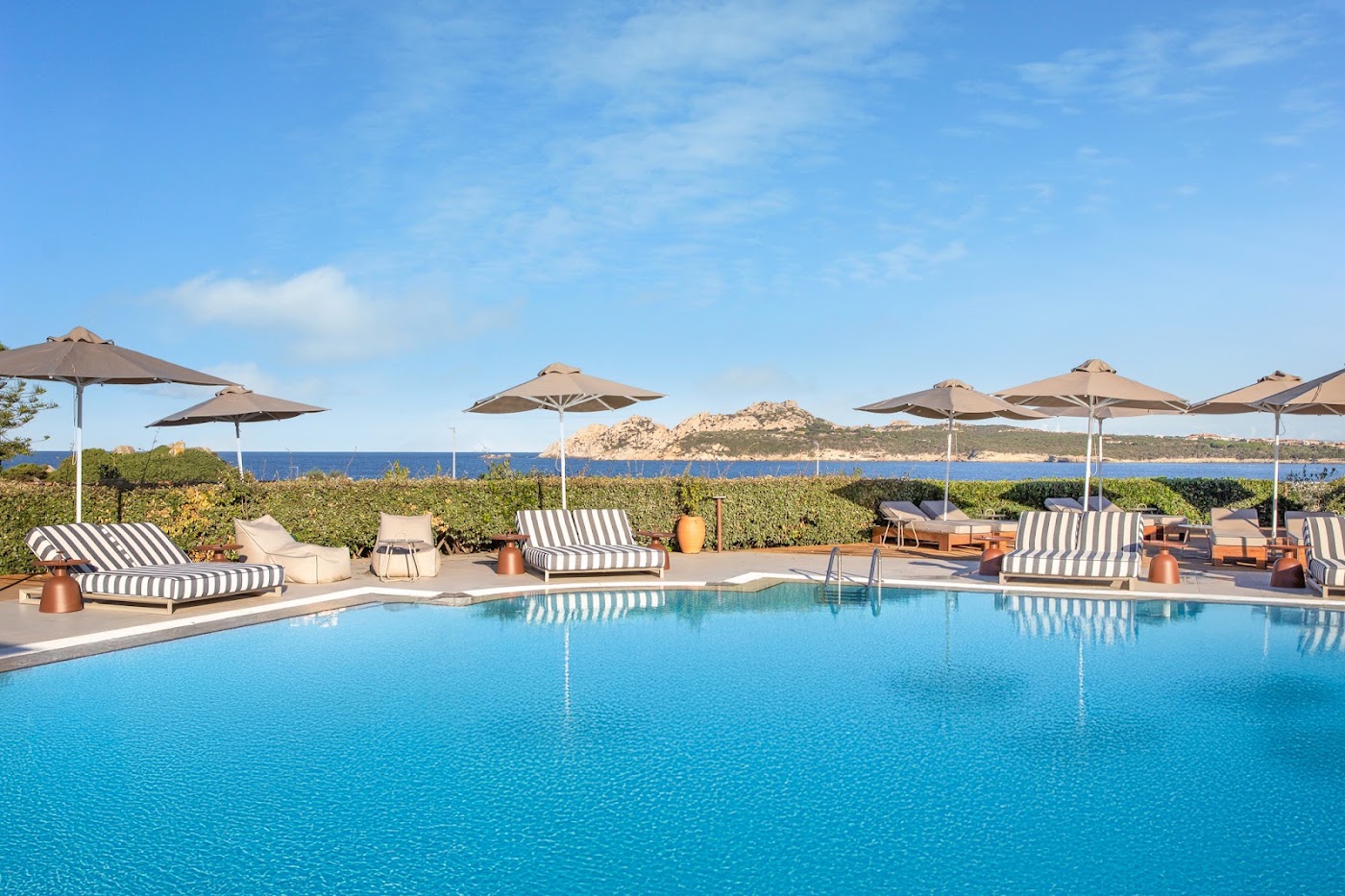 Mangia's Santa Teresa Sardinia, Curio Collection by Hilton, dog-friendly hotel, photo 3