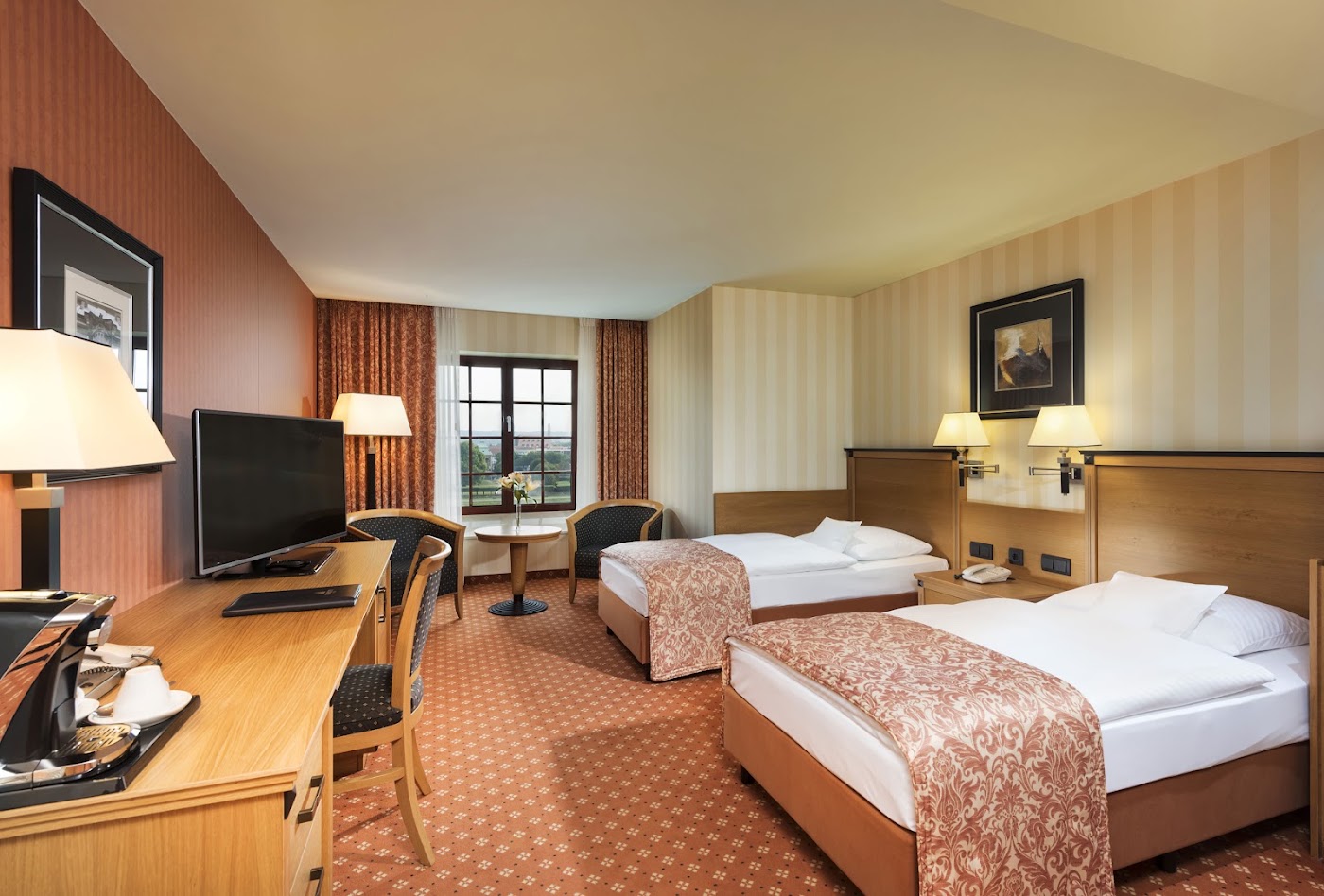 Maritim Hotel & Internationales Congress Center Dresden, dog-friendly hotel, photo 2