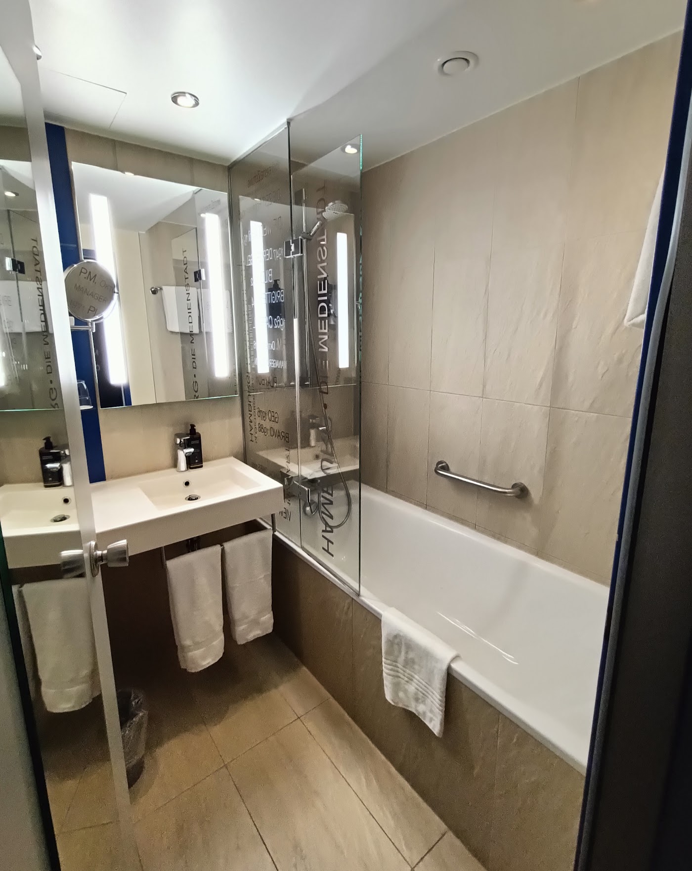 Mercure Hotel Hamburg City, dog-friendly hotel, photo 3
