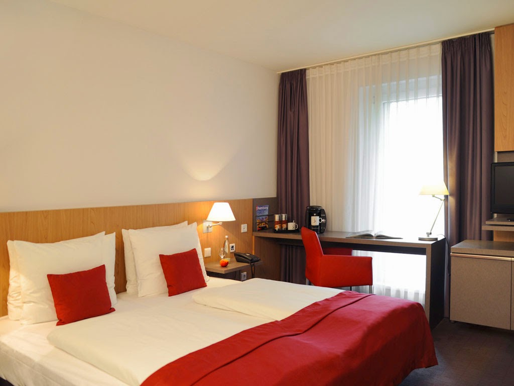 Mercure Hotel Hamburg Mitte, dog-friendly hotel, photo 2