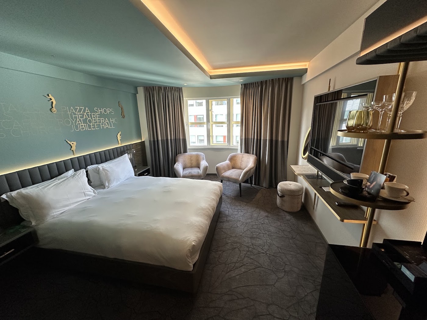 Middle Eight, dog-friendly hotel, photo 2