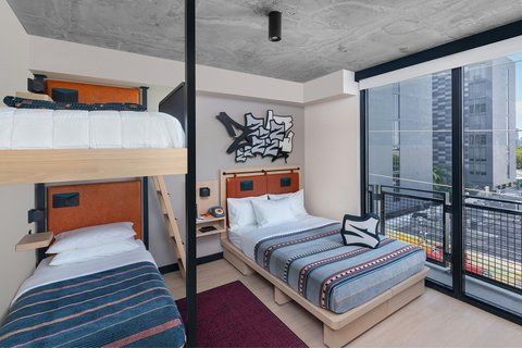 Moxy Miami Wynwood, dog-friendly hotel, photo 5