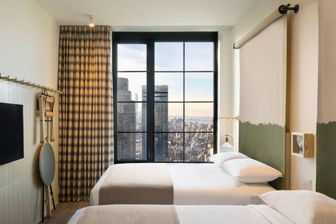 Moxy NYC Chelsea, dog-friendly hotel, photo 2