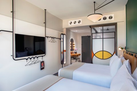 Moxy NYC Lower East Side, dog-friendly hotel, photo 2