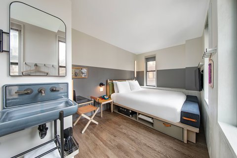 Moxy NYC Times Square, dog-friendly hotel, photo 2