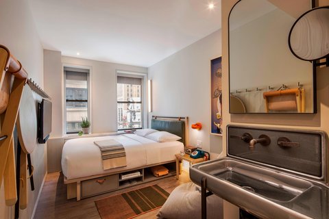 Moxy NYC Times Square, dog-friendly hotel, photo 4