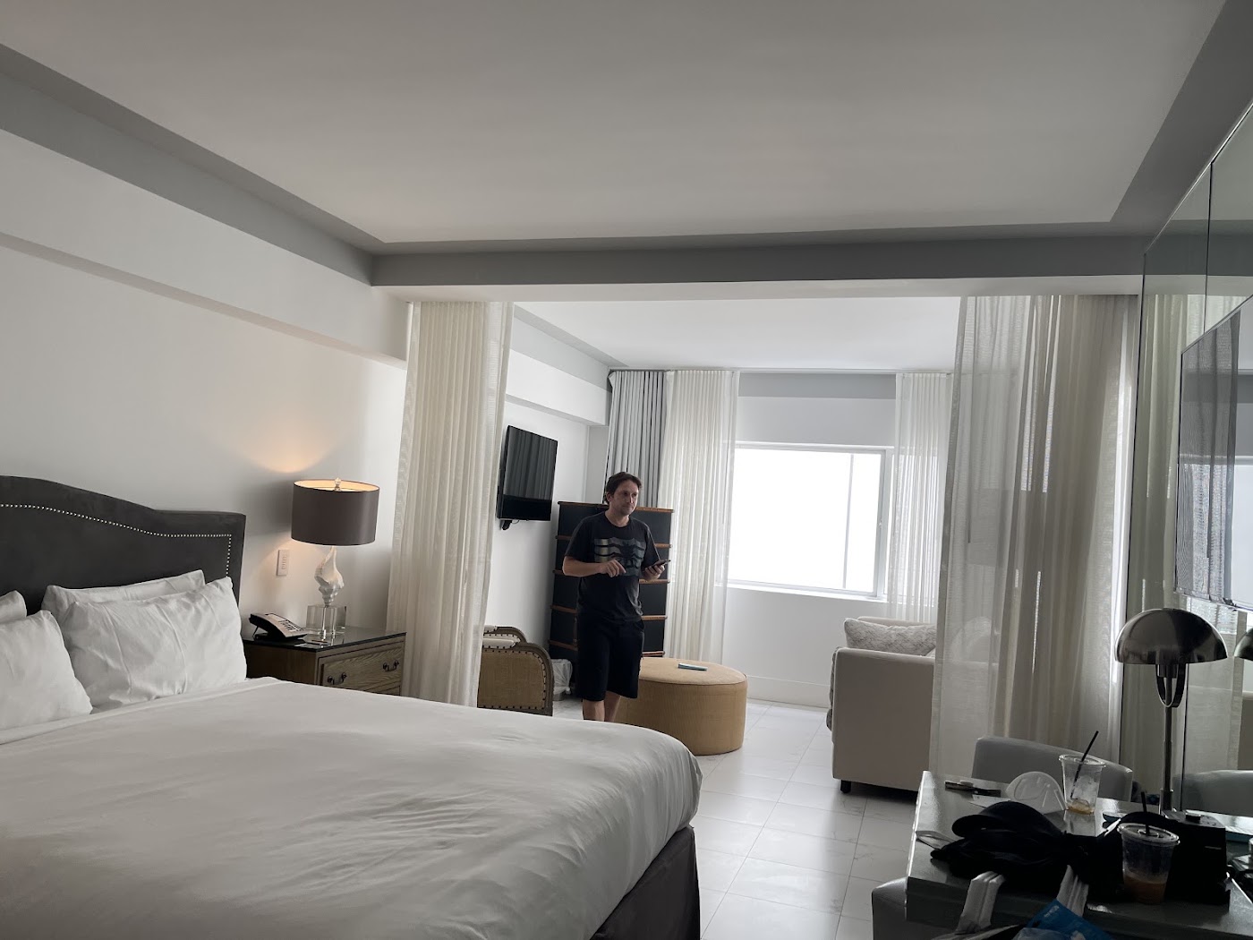 Nautilus Sonesta Miami Beach, dog-friendly hotel, photo 2